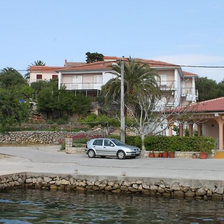 Apartments By The Sea Jakisnica, Pag - 21384 Lun  Εξωτερικό φωτογραφία