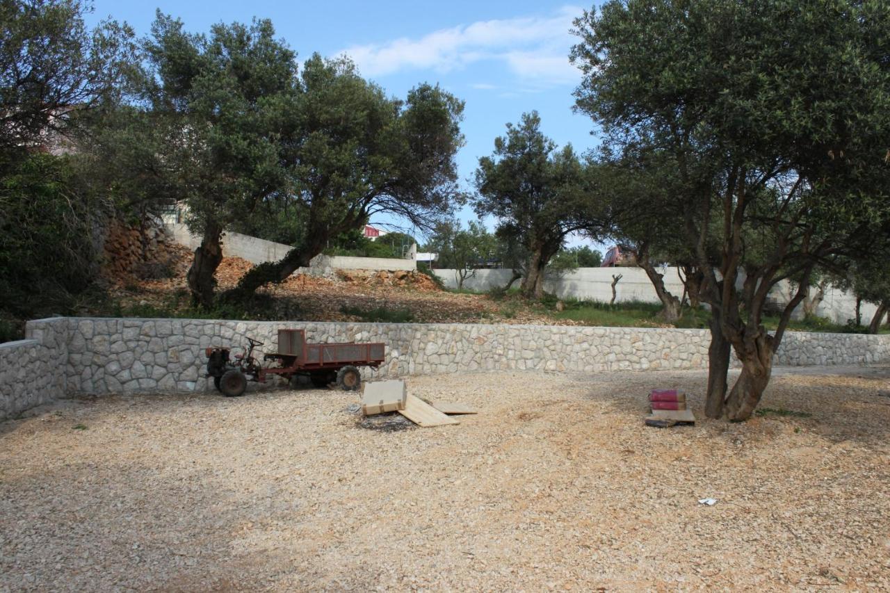 Apartments By The Sea Jakisnica, Pag - 21384 Lun  Εξωτερικό φωτογραφία