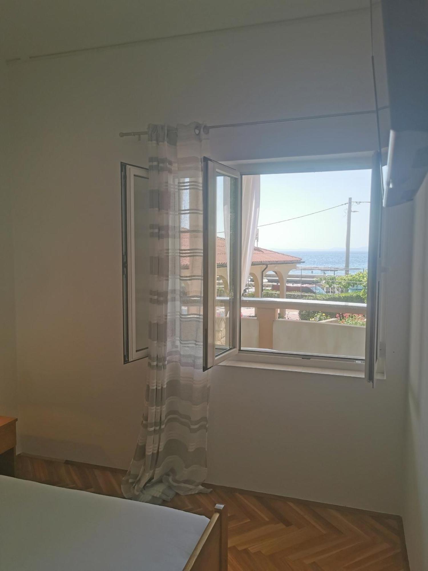 Apartments By The Sea Jakisnica, Pag - 21384 Lun  Δωμάτιο φωτογραφία
